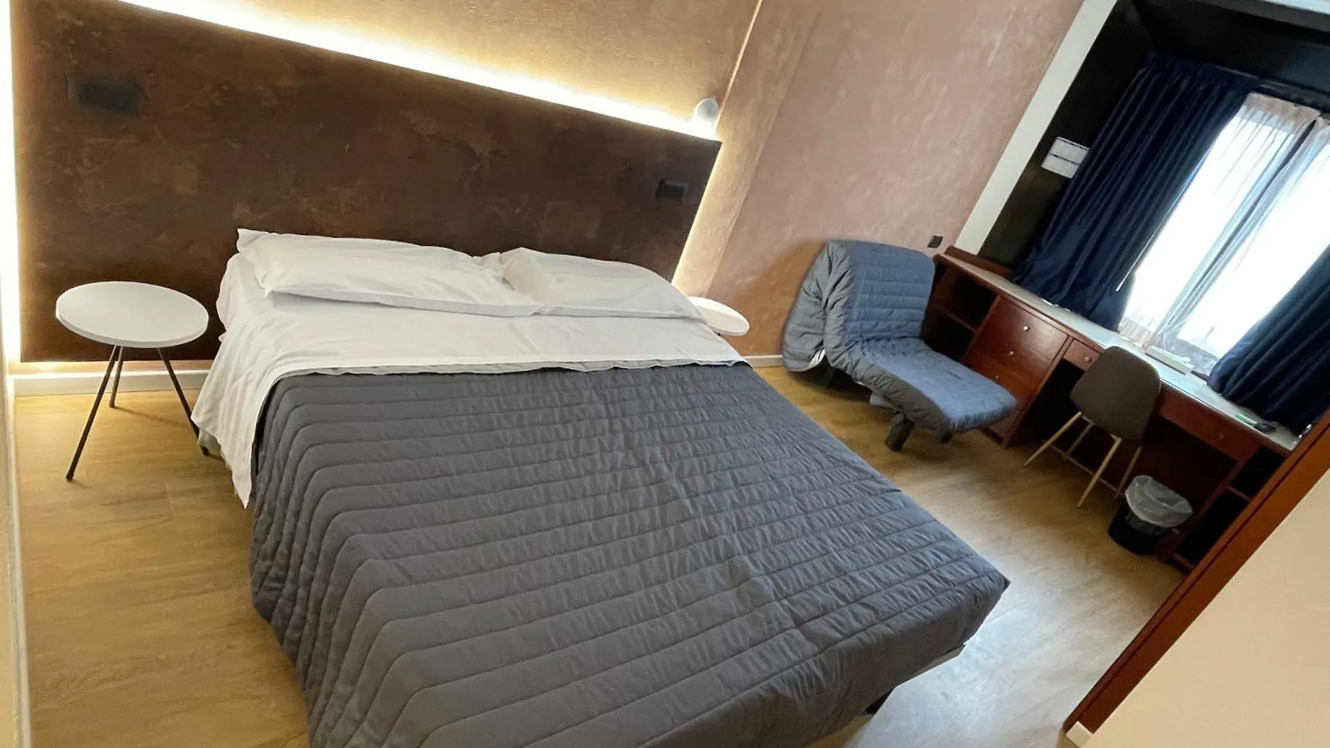Hotel Sirena - B&B Cesenatico 4*,  Italy