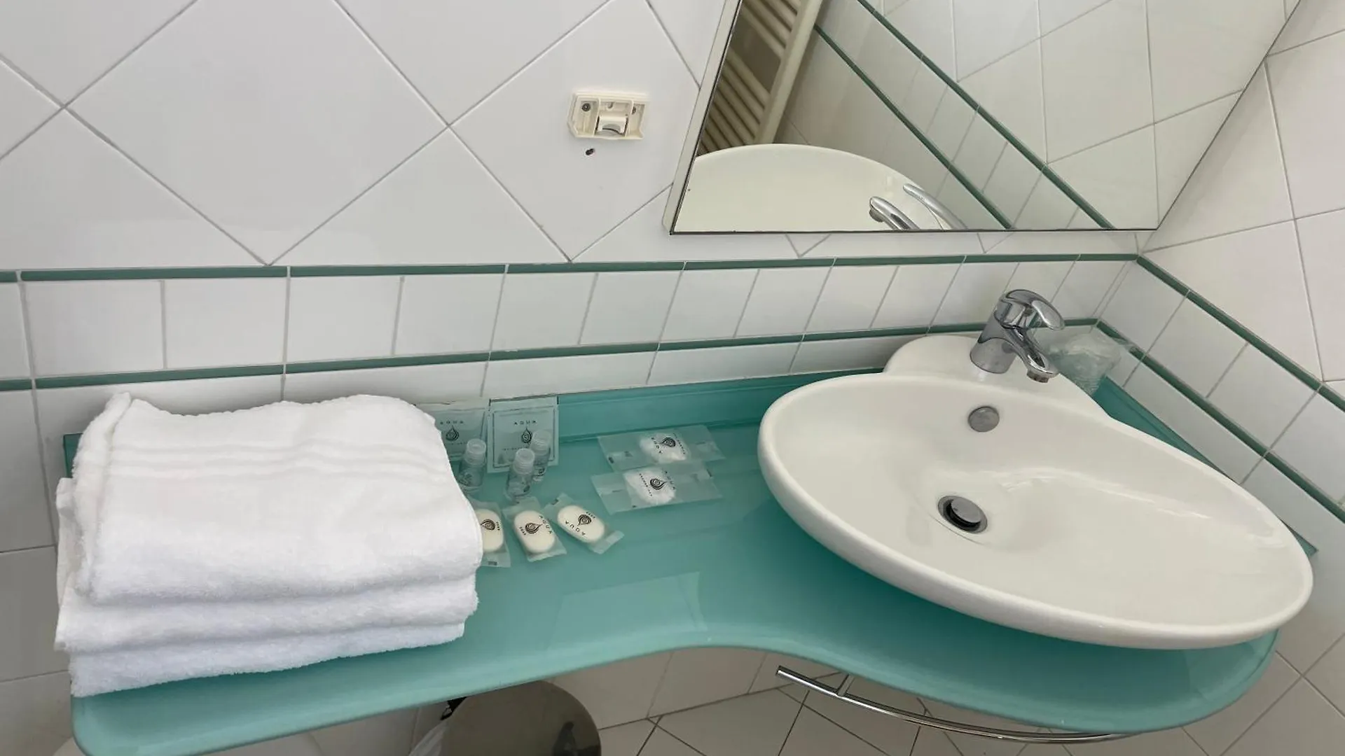 Hotel Sirena - B&B Cesenatico 4*,  İtalya